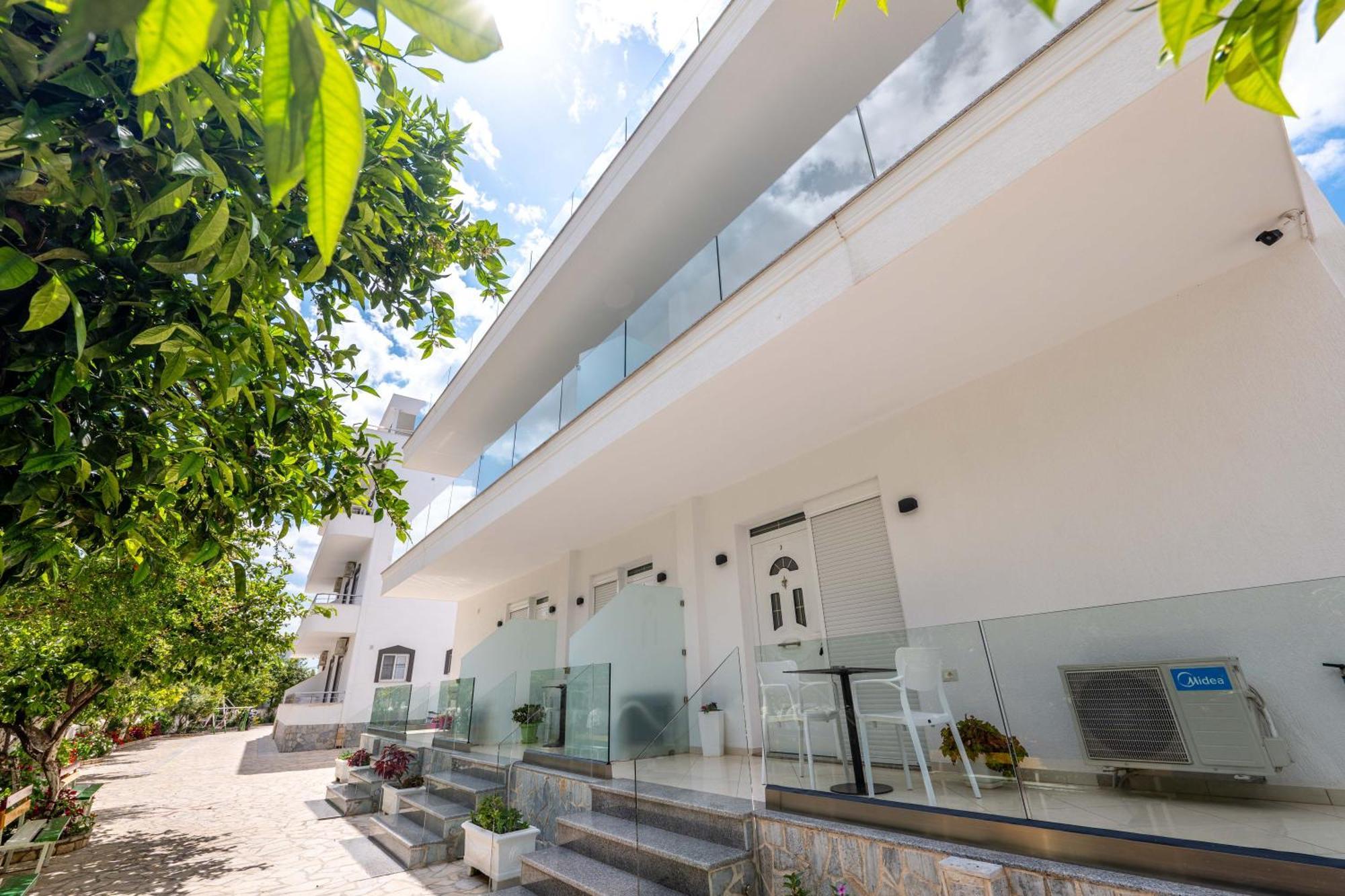 Apartments Margarita Ksamil Exterior photo